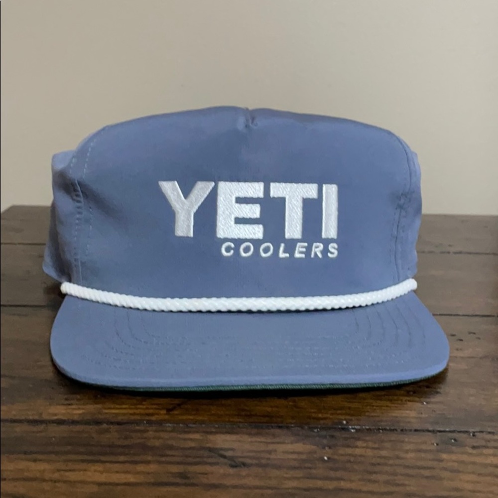 Yeti hat